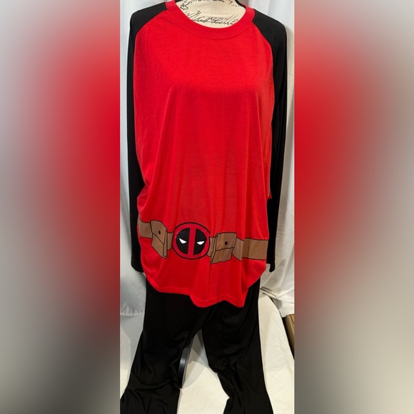 NWT Marvel Deadpool Red and Black Men's Pajama Set size 2X - Picture 7 of 13